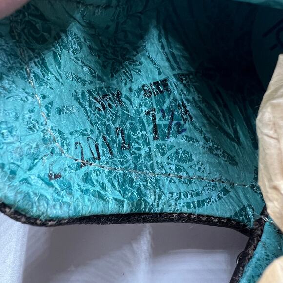 Corral Women’s White & Black Zebra Print Studs J Toe Ankle Boot Size 7.5 M - Picture 8 of 9